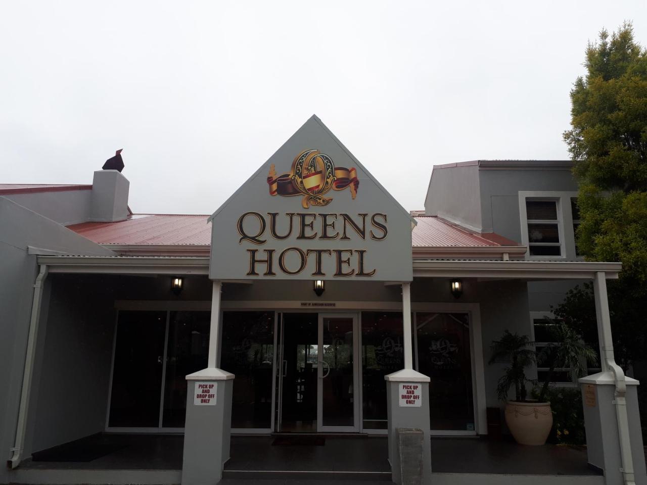 Queens Casino And Hotel Queenstown Exterior photo